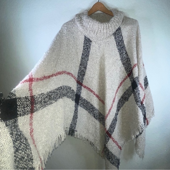 CHICWISH Women's Cape Shaggy Knit Fringe Black and Red Plaid One Size Fits All - Picture 6 of 8